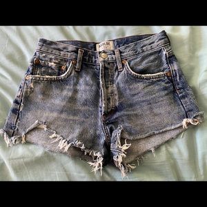 AGOLDE high waisted jean shorts 
Size 24